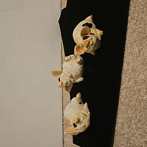 Vintage,  3 ceramic pig figurines.